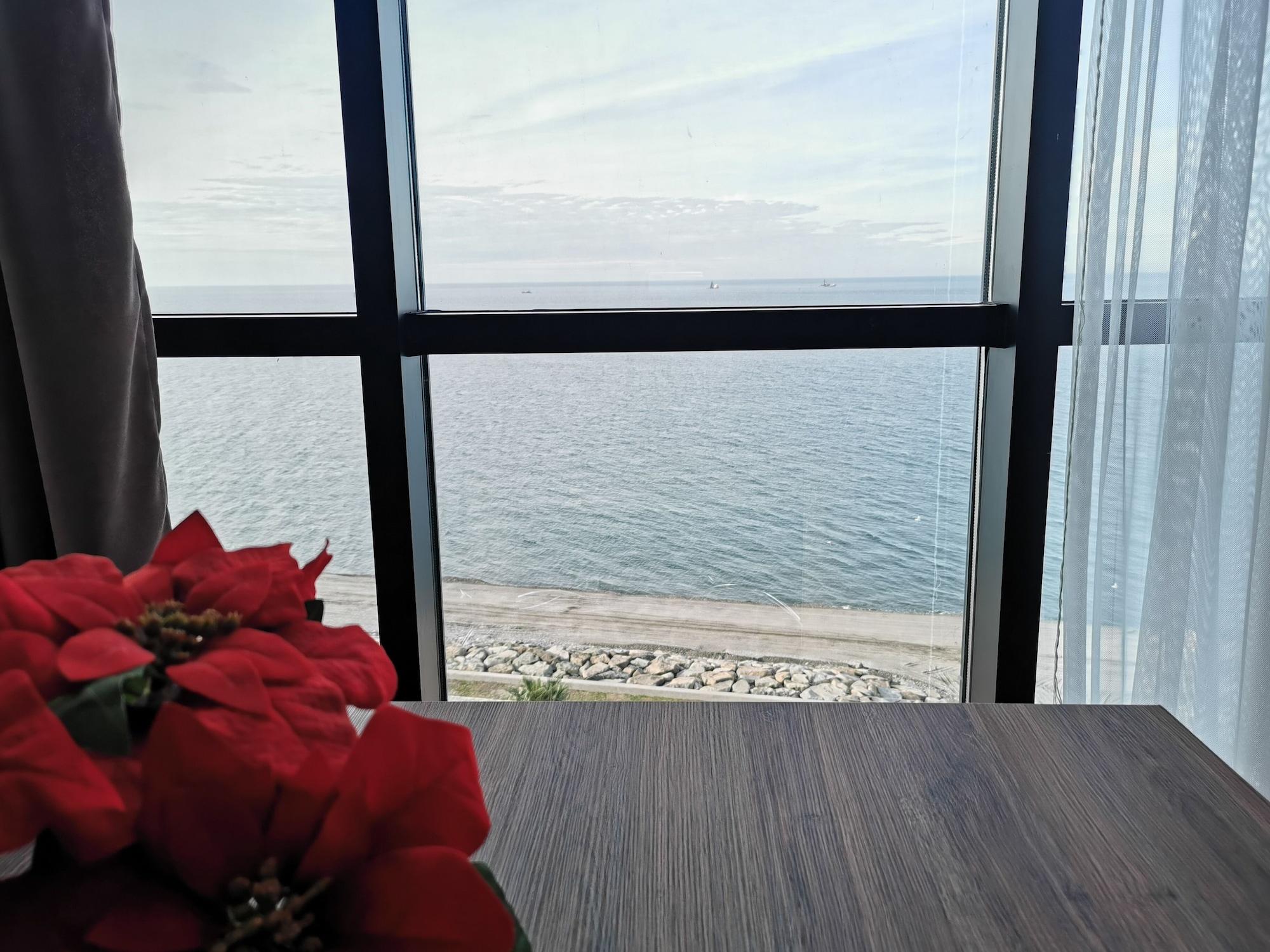 Aqua Batumi Hotel & Apartments Zewnętrze zdjęcie