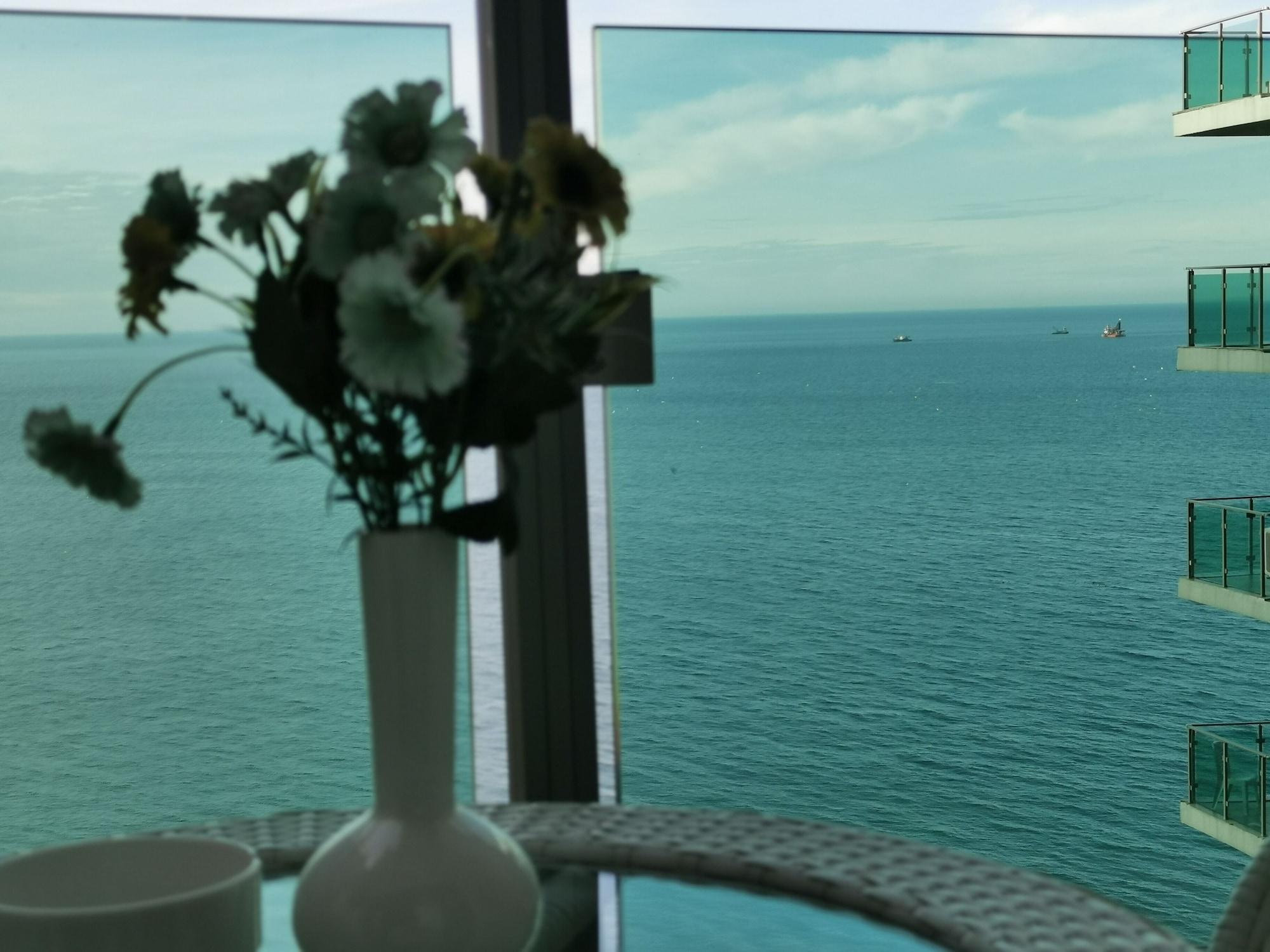 Aqua Batumi Hotel & Apartments Zewnętrze zdjęcie
