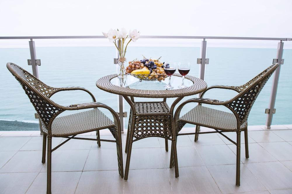 Aqua Batumi Hotel & Apartments Zewnętrze zdjęcie