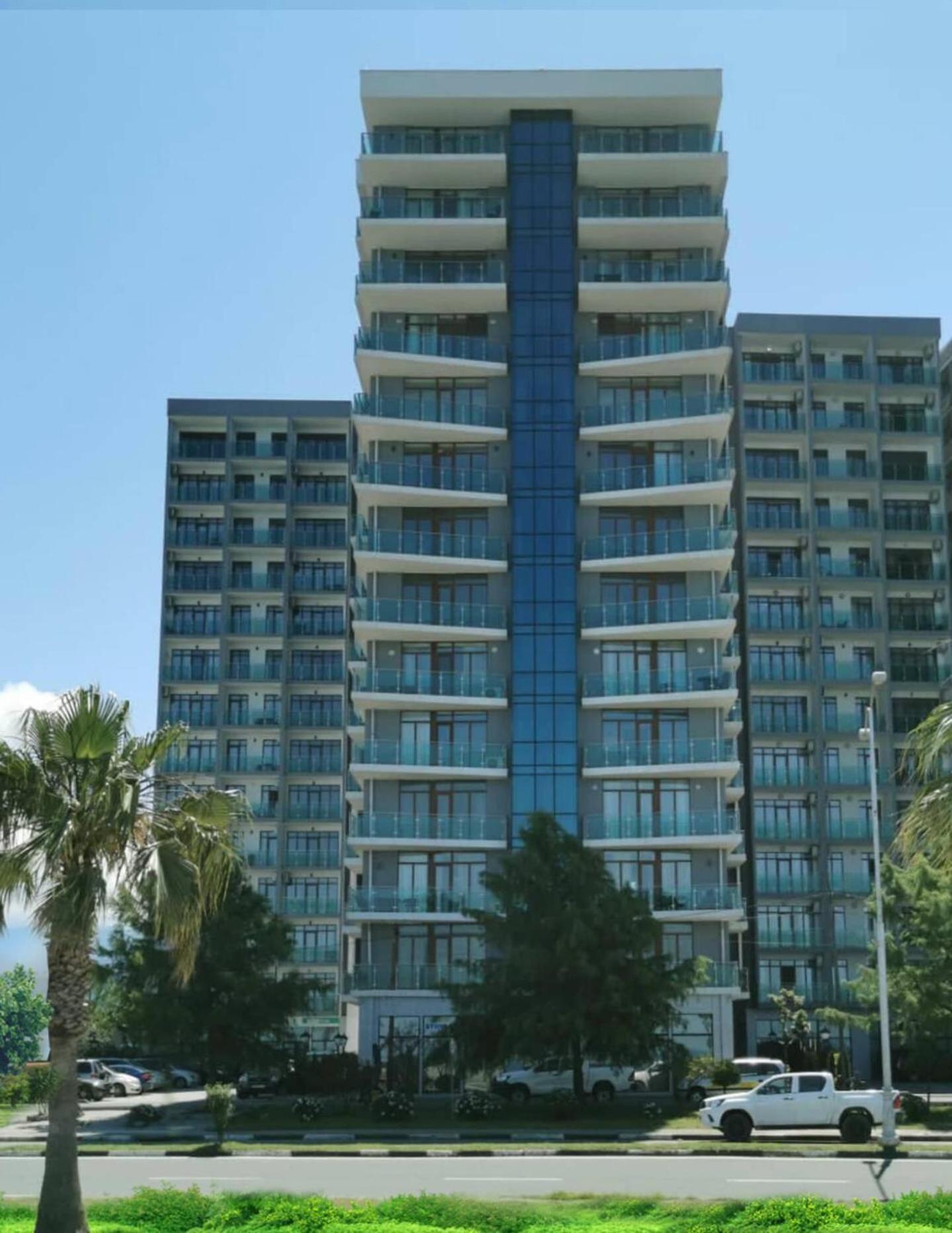 Aqua Batumi Hotel & Apartments Zewnętrze zdjęcie