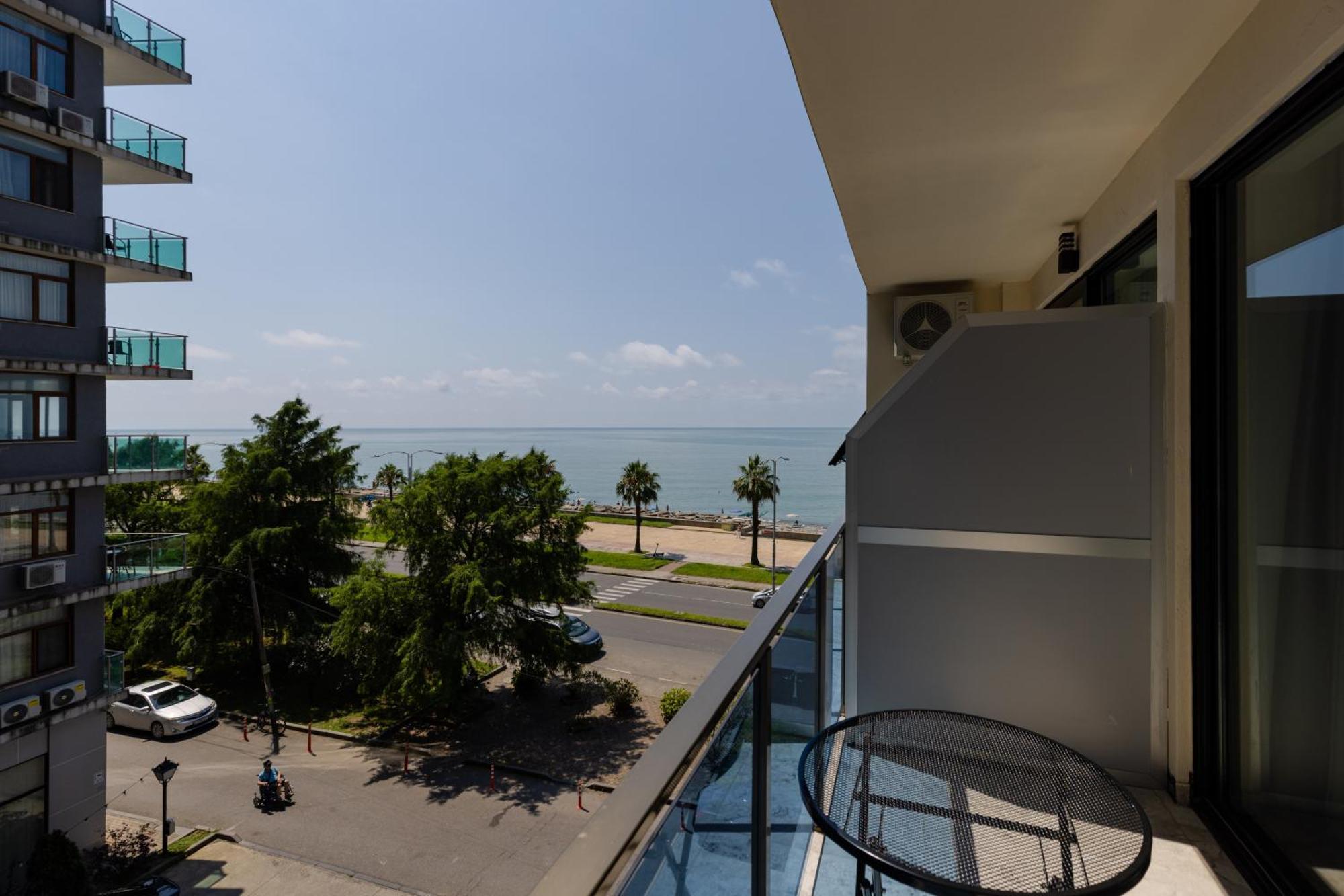 Aqua Batumi Hotel & Apartments Zewnętrze zdjęcie