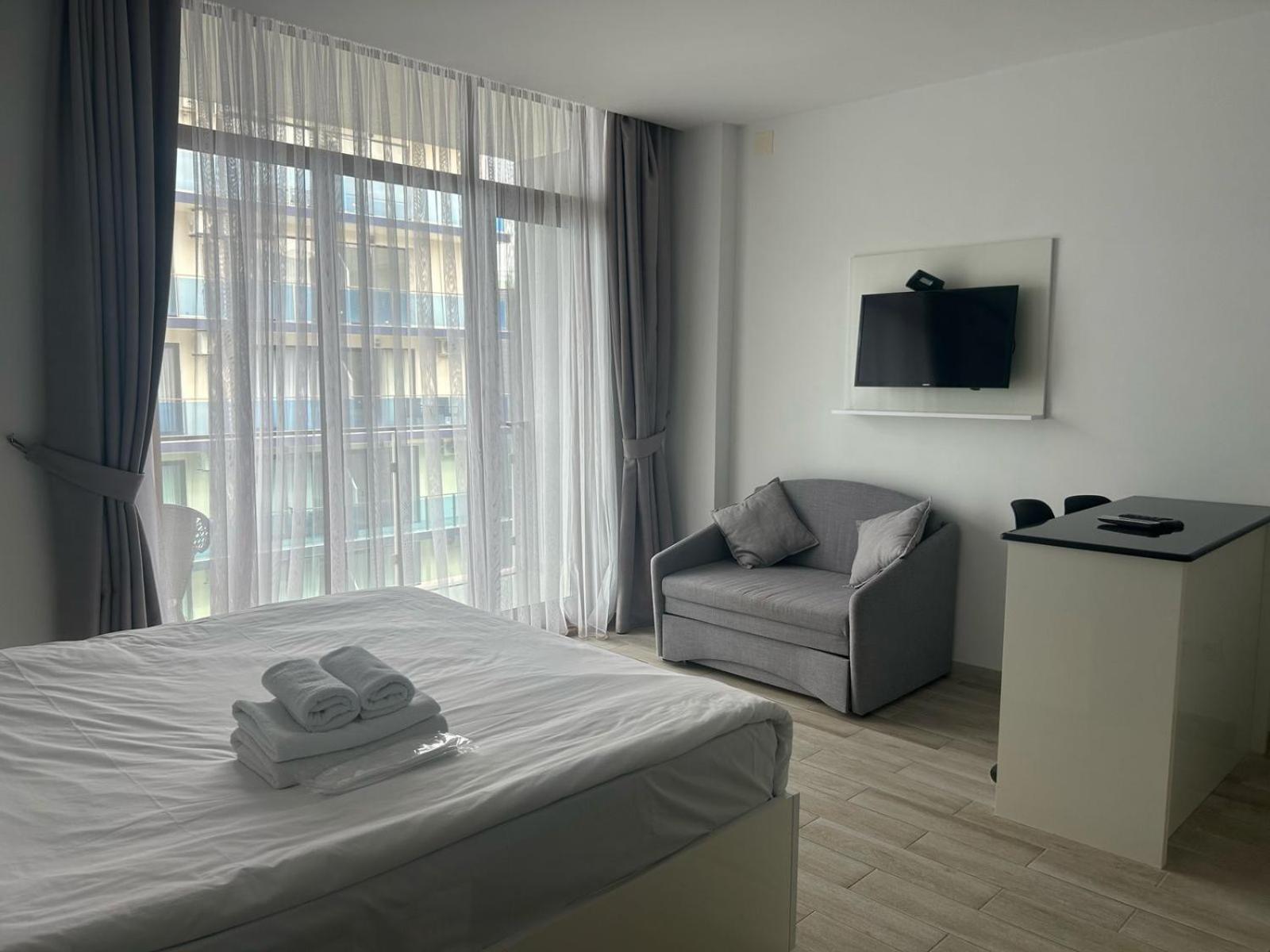 Aqua Batumi Hotel & Apartments Zewnętrze zdjęcie