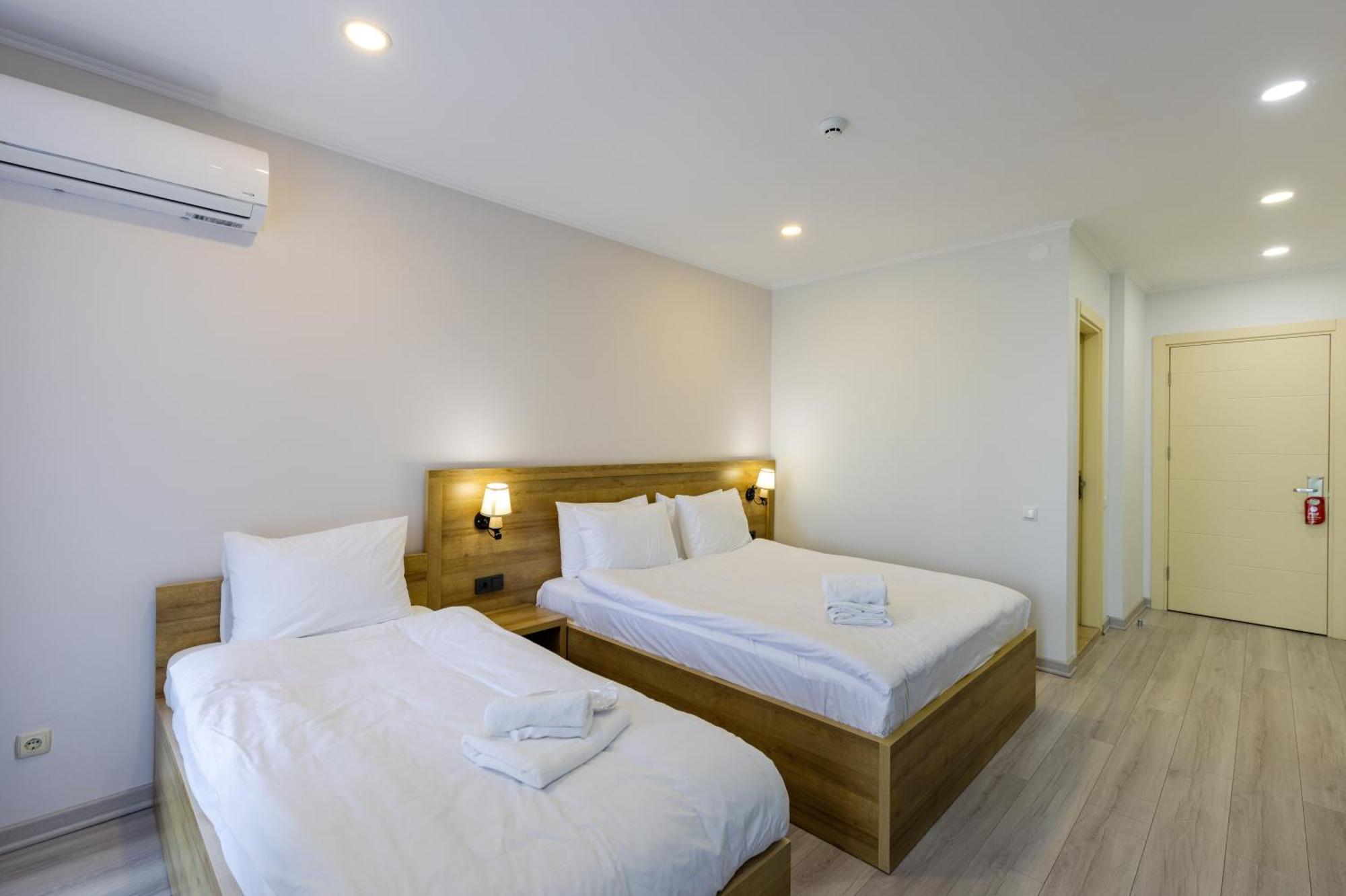 Aqua Batumi Hotel & Apartments Zewnętrze zdjęcie